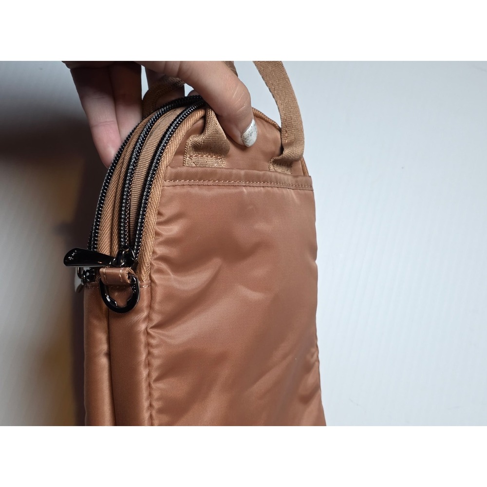 Lug Small Crossbody with Top Handles Jetty LE Chai Latte Brown Quilted Women - Picture 8 of 11
